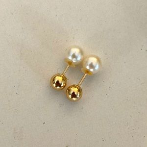 10k gold and pearl studs